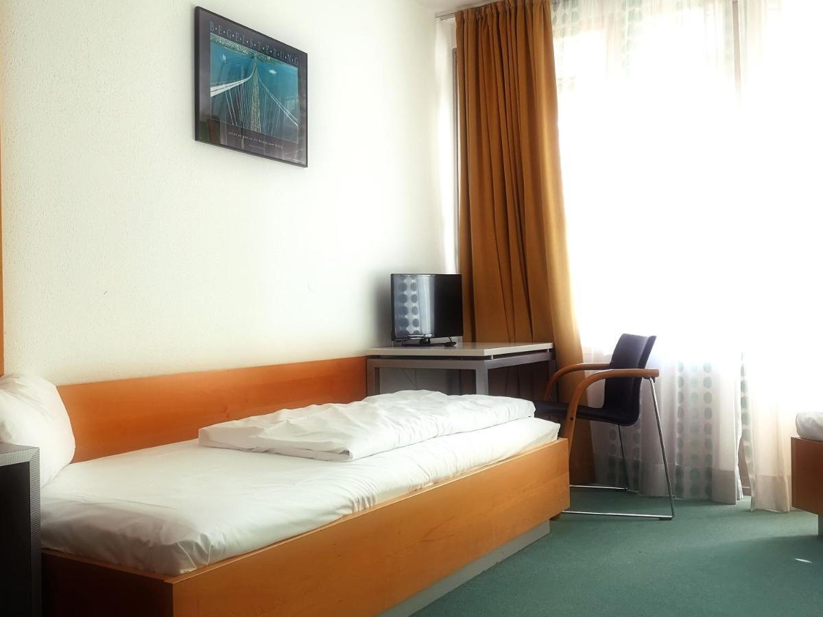 Sportschule Oberhaching Hotel Luaran gambar
