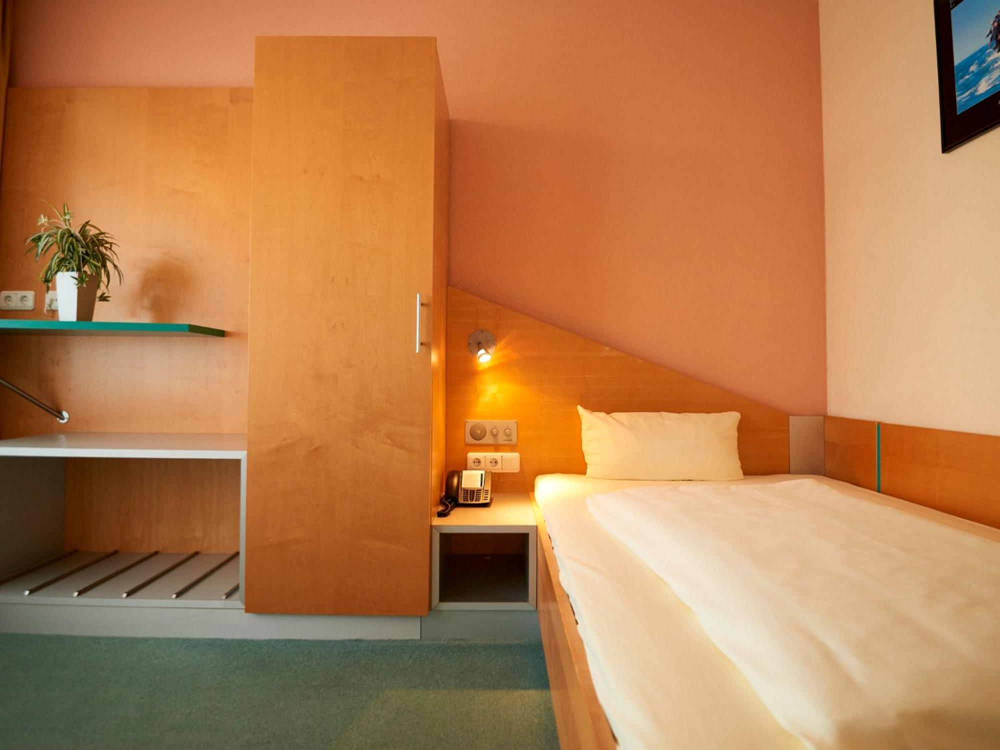 Sportschule Oberhaching Hotel Luaran gambar