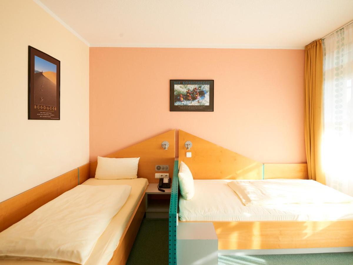 Sportschule Oberhaching Hotel Luaran gambar